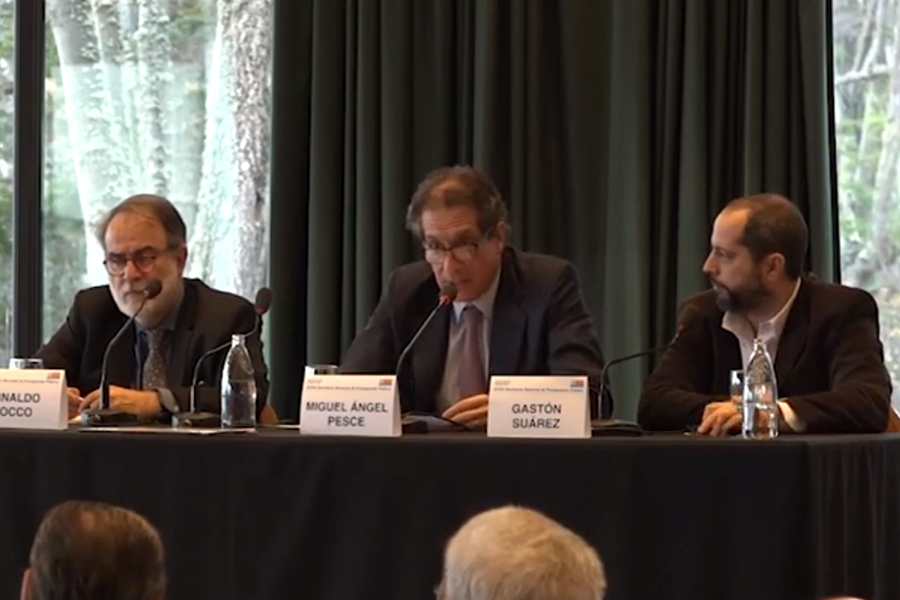 Equilibrio fiscal y deuda pública, sus implicancias macroeconómicas y de gestión